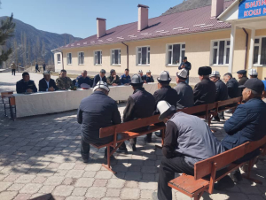 Райондук аким Суу-Башы айыл аймагында эл менен жолугушту