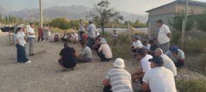 Айыл өкмөт башчысы Кара-Булак айылынын эли менен жолугушту